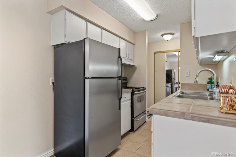 Photo 11 of 18 - 7695 E Quincy Ave #207, Denver, CO 80237