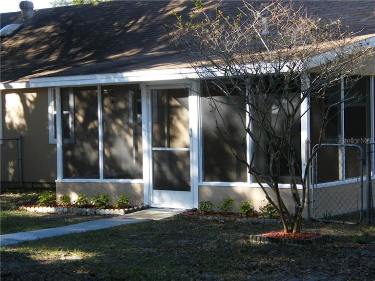 Photo 21 of 25 - 1013 Delaware Ave, Saint Cloud, FL 34769
