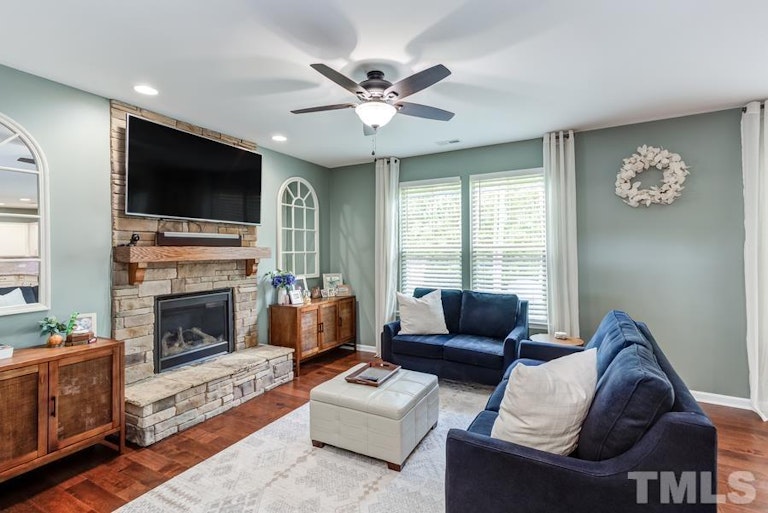 Photo 3 of 25 - 1004 San Antonio Blvd, Durham, NC 27703