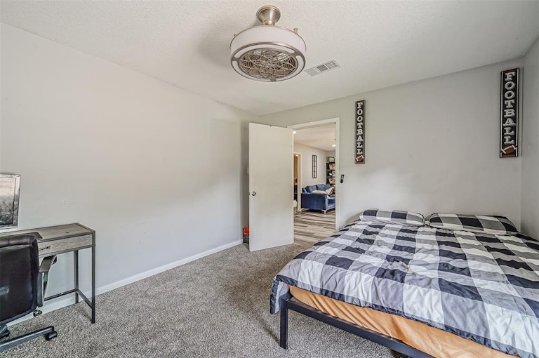 Photo 20 of 20 - 2401 Estate Dr, Deer Park, TX 77536