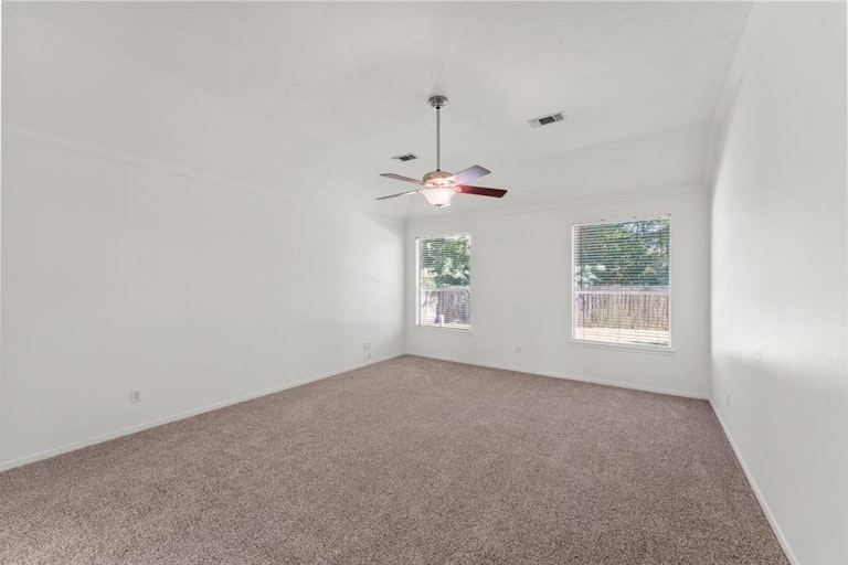Photo 12 of 26 - 18115 Polo Meadow Dr, Humble, TX 77346