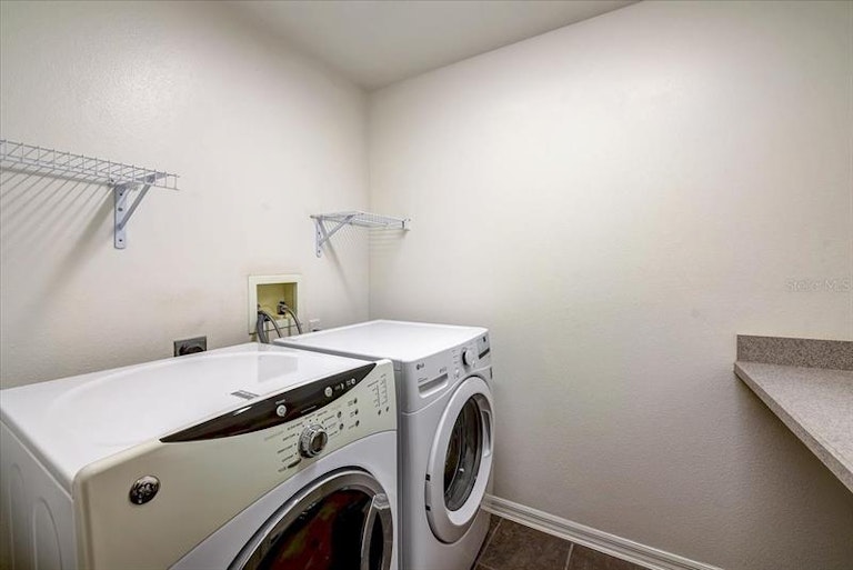 Photo 32 of 47 - 2203 Katana Pl, Brandon, FL 33511