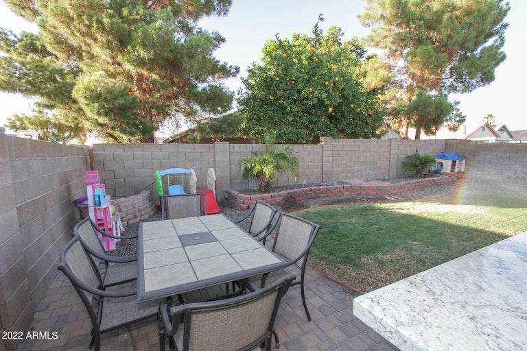 Photo 13 of 44 - 3048 W Zachary Dr, Phoenix, AZ 85027