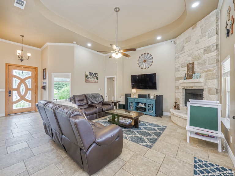 Photo 21 of 49 - 834 Lodge Creek Dr, New Braunfels, TX 78132