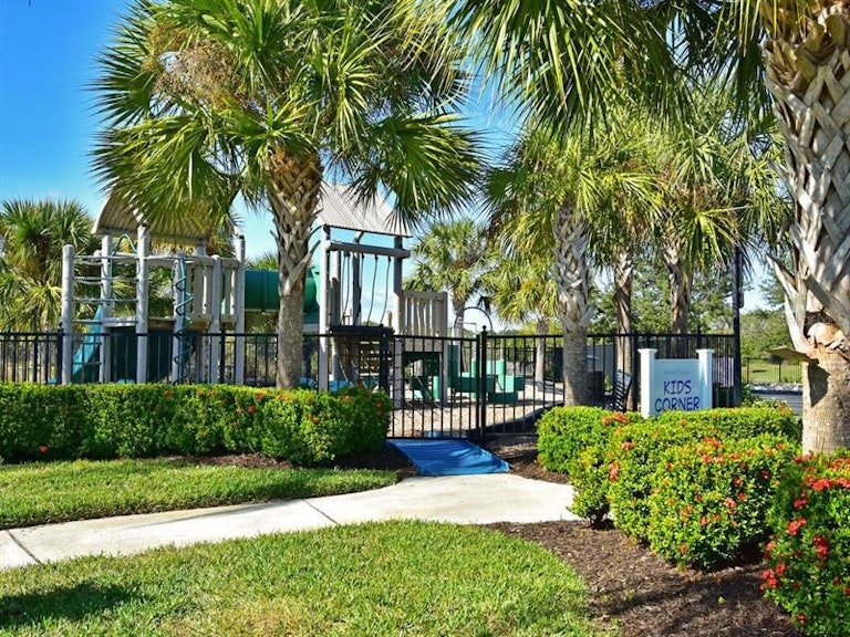 Photo 25 of 25 - 5532 River Sound Ter, Bradenton, FL 34208
