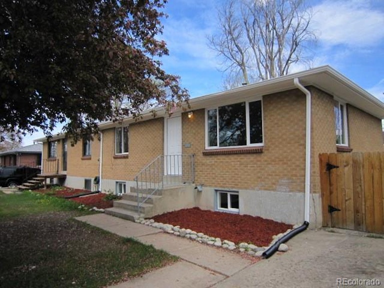 Photo 1 of 10 - 140 140-142 S Ingalls St, Denver, CO 80226