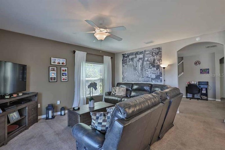 Photo 11 of 25 - 1132 Seminole Sky Dr, Ruskin, FL 33570