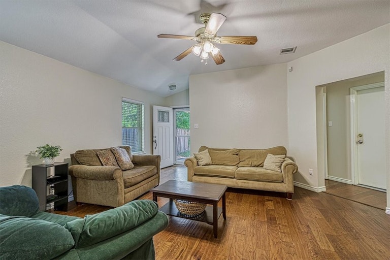 Photo 8 of 28 - 1200 Pine Portage Loop, Leander, TX 78641