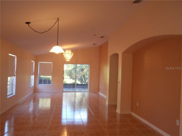 Photo 6 of 19 - 519 Vineyard Way, Kissimmee, FL 34759
