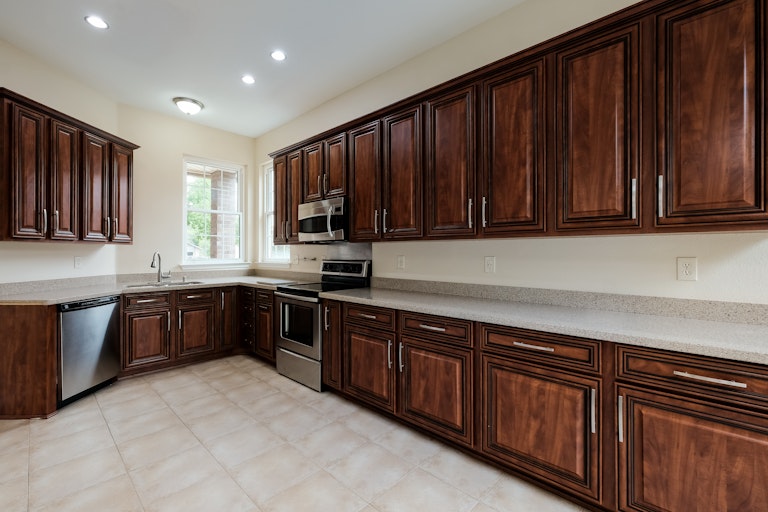 Photo 4 of 27 - 8027 Dove Trail Dr, San Antonio, TX 78244
