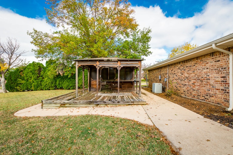 Photo 26 of 28 - 1101 Lopo Rd, Flower Mound, TX 75028