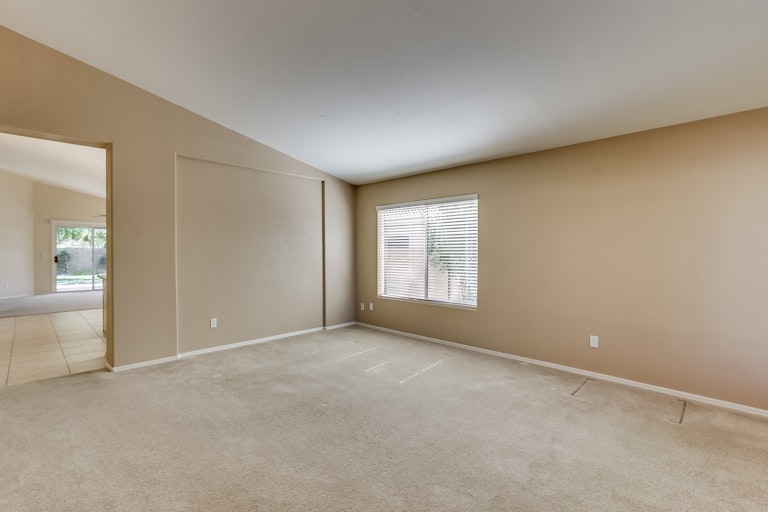 Photo 14 of 39 - 6823 W Bronco Trl, Peoria, AZ 85383