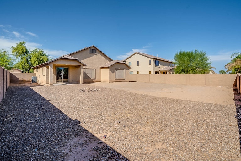 Photo 5 of 29 - 14115 W Bloomfield Rd, Surprise, AZ 85379