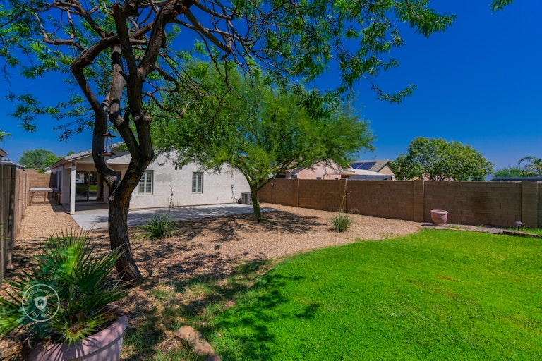 Photo 21 of 22 - 2415 E Morrow Dr, Phoenix, AZ 85050