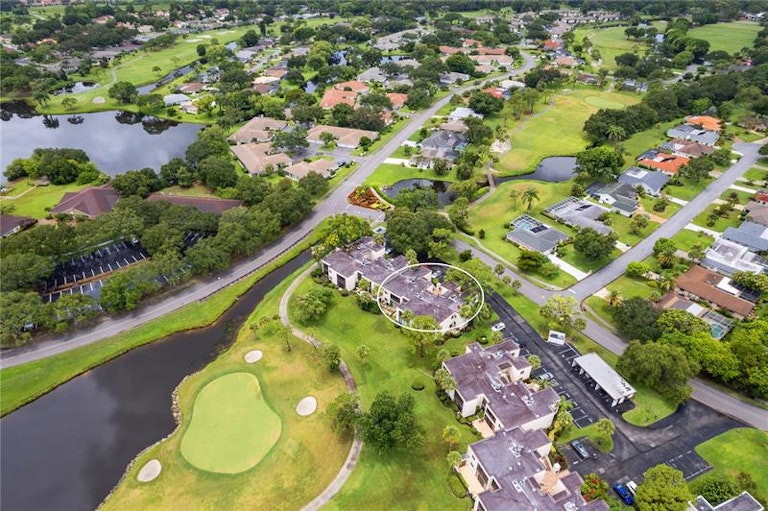 Photo 3 of 41 - 3518 Richwood Link #52, Sarasota, FL 34235