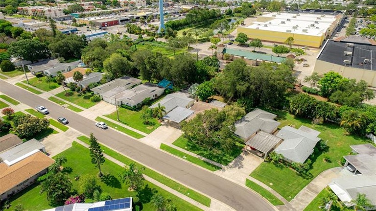Photo 37 of 41 - 2331 Terry Ln, Sarasota, FL 34231