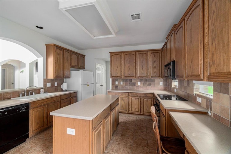 Photo 13 of 27 - 1606 Buckthorne Dr, Allen, TX 75002