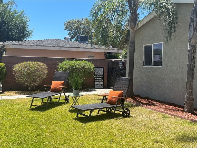 Photo 5 of 36 - 1444 W Lory Ave, Anaheim, CA 92802