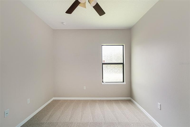 Photo 10 of 14 - 2220 50th Street Cir E, Palmetto, FL 34221
