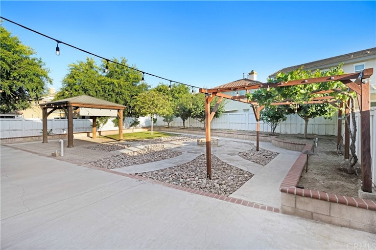Photo 10 of 52 - 26077 Paxton Pl, Loma Linda, CA 92354