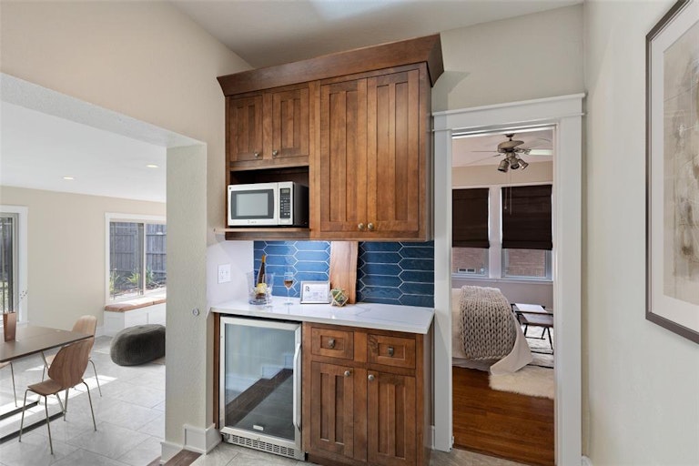 Photo 9 of 27 - 1414 Hollywood Ave, Dallas, TX 75208