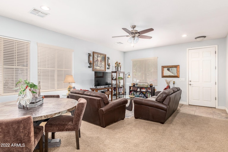 Photo 13 of 45 - 1787 S Starling Dr, Gilbert, AZ 85295