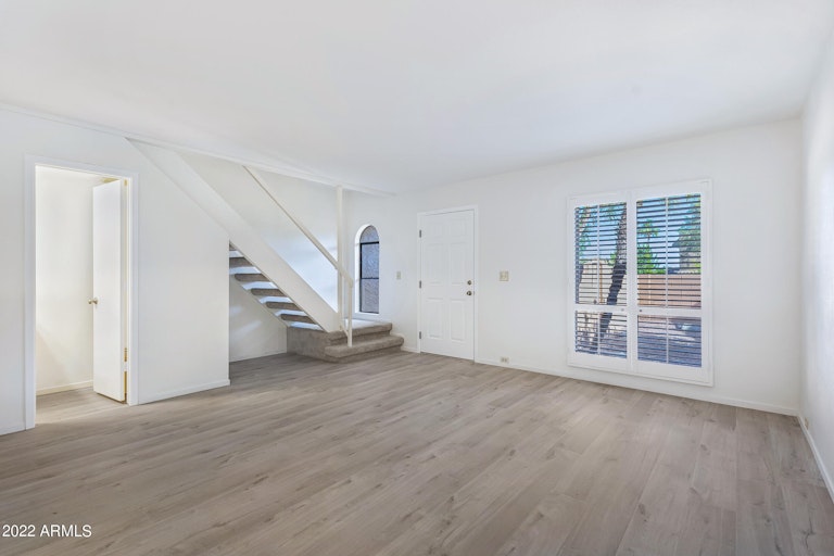 Photo 7 of 40 - 10430 N 10th Pl #2, Phoenix, AZ 85020