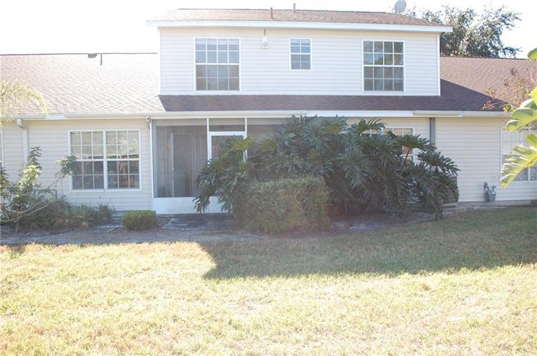Photo 15 of 18 - 21331 Aaron Ct, Lutz, FL 33549