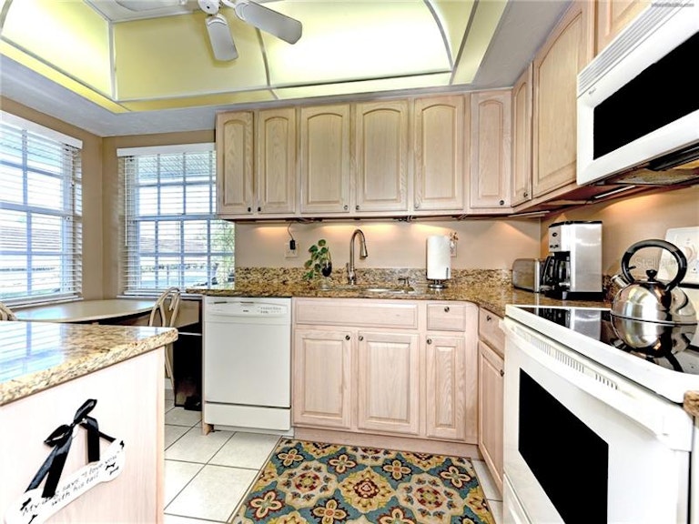 Photo 7 of 25 - 633 Estuary Dr #633, Bradenton, FL 34209
