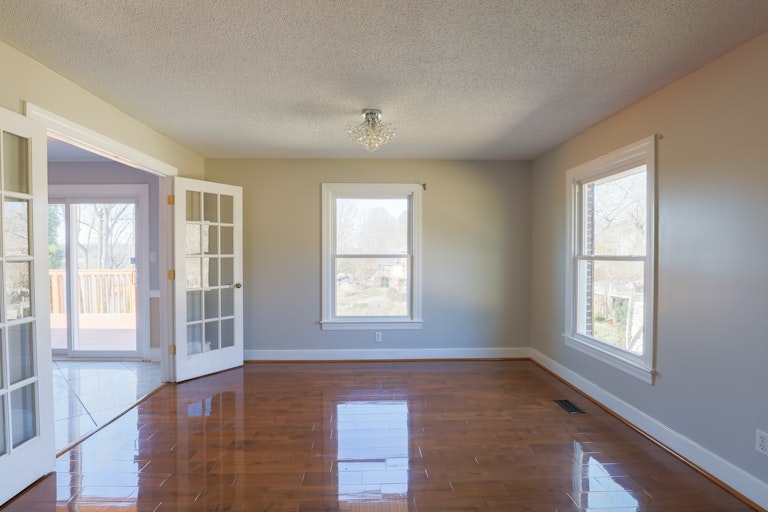 Photo 30 of 44 - 142 Quail Hollow Dr, Kings Mountain, NC 28086