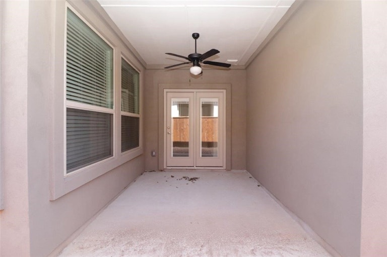 Photo 21 of 24 - 636 Parkline Dr #18B, Georgetown, TX 78626