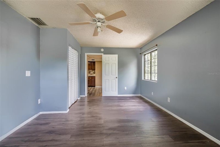Photo 30 of 63 - 1208 5th St, Wimauma, FL 33598