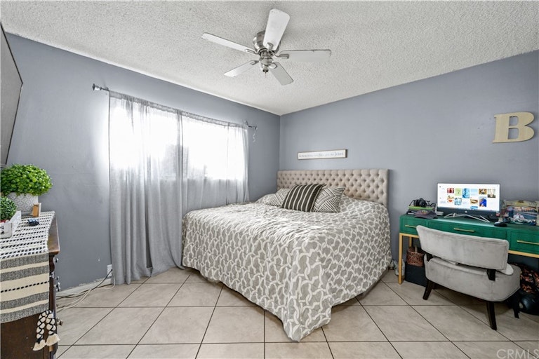 Photo 23 of 52 - 1325 S Moonstone St, Anaheim, CA 92804