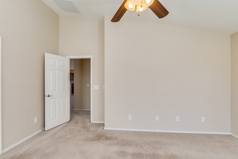 Photo 13 of 29 - 10027 W Flavia Hvn, Tolleson, AZ 85353