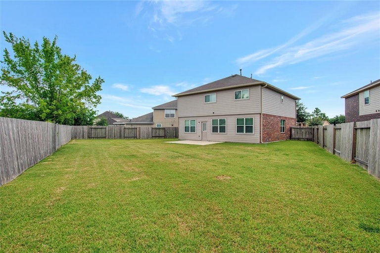 Photo 28 of 28 - 8302 Quest Ct, Rosharon, TX 77583