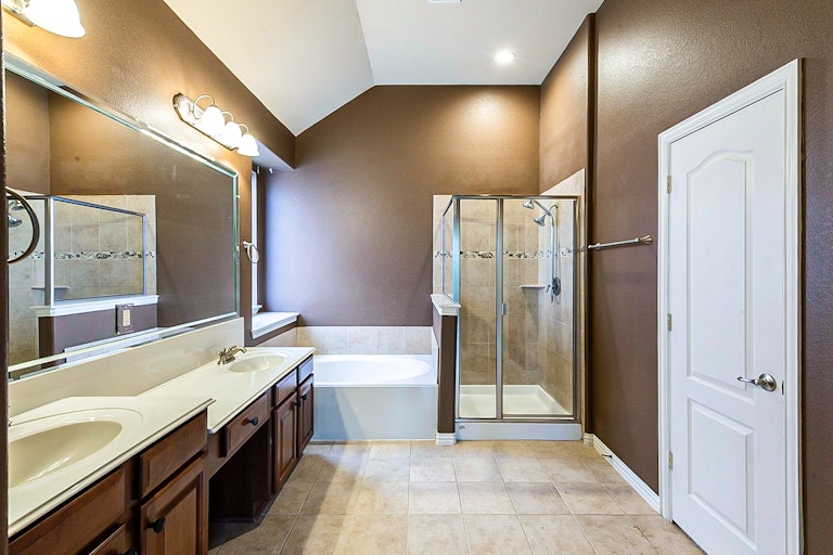 Photo 6 of 27 - 2612 Powderhorn Dr, Little Elm, TX 75068