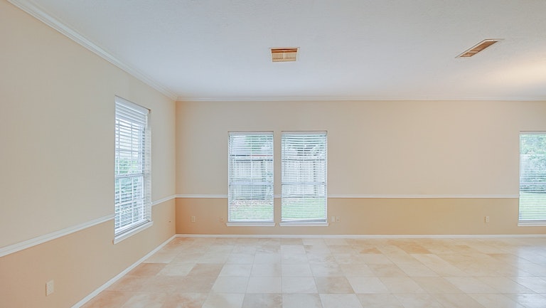 Photo 7 of 35 - 14426 Little Willow Walk, Houston, TX 77062