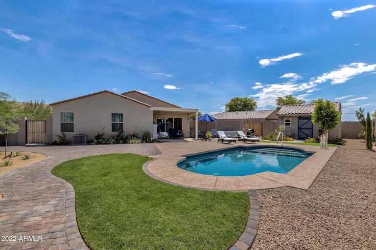 Photo 32 of 39 - 9460 E Silo Rd, Florence, AZ 85132