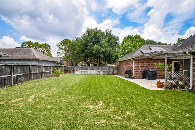 Photo 30 of 34 - 7702 Flax Dr, Houston, TX 77071