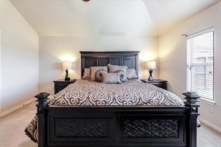 Photo 16 of 26 - 9514 Bearden Creek Ln, Humble, TX 77396