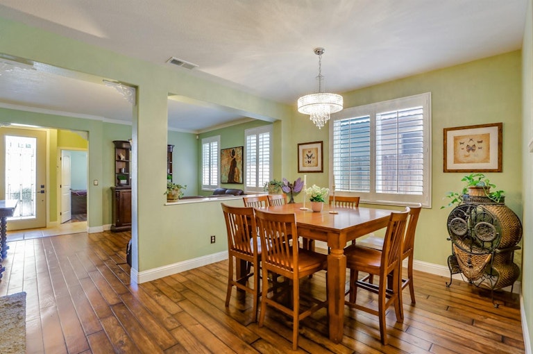 Photo 10 of 54 - 5071 Tuckerman Way, Sacramento, CA 95835