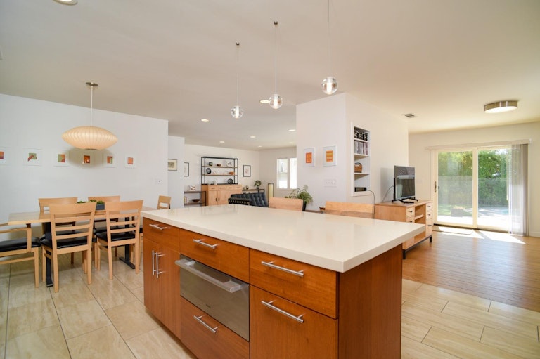 Photo 15 of 68 - 1940 Rolling Hills Rd, Sacramento, CA 95864