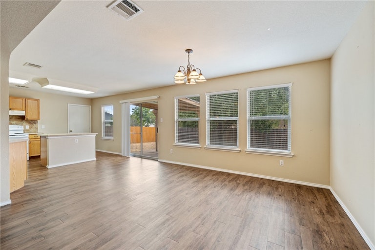 Photo 16 of 39 - 204 Debbie Ann Dr, Leander, TX 78641