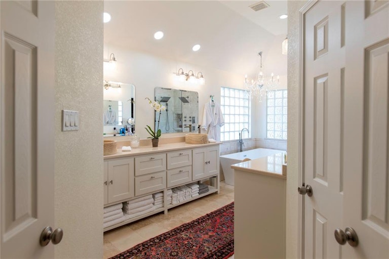 Photo 29 of 40 - 706 Cottonwood Bend Dr, Allen, TX 75002