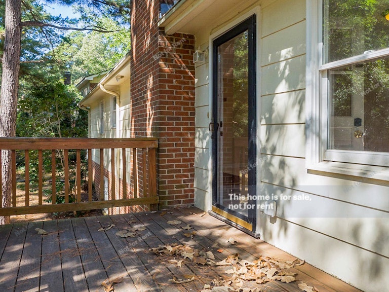 Photo 27 of 30 - 4801 Metcalf Dr, Raleigh, NC 27612