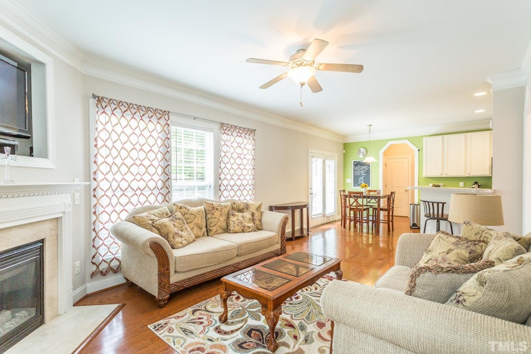Photo 13 of 41 - 708 Alberta Ct, Wendell, NC 27591