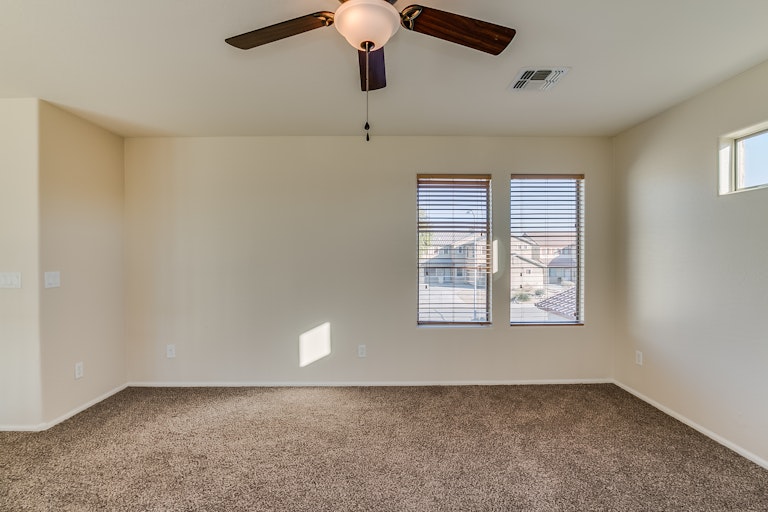 Photo 10 of 36 - 5657 W Manzanita Dr, Glendale, AZ 85302