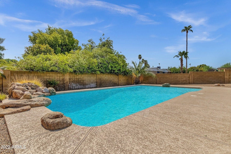 Photo 35 of 36 - 12423 N 37th Pl, Phoenix, AZ 85032