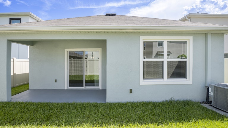 Photo 7 of 17 - 32641 Abby Lax Ln, Wesley Chapel, FL 33543