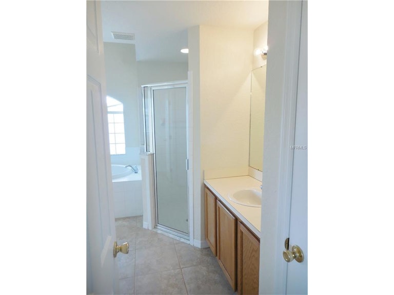 Photo 6 of 22 - 7310 Huntington Summit Blvd, Lakeland, FL 33810